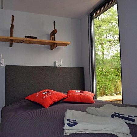 Hausboot Lina In Flensburg Hotell Exteriör bild