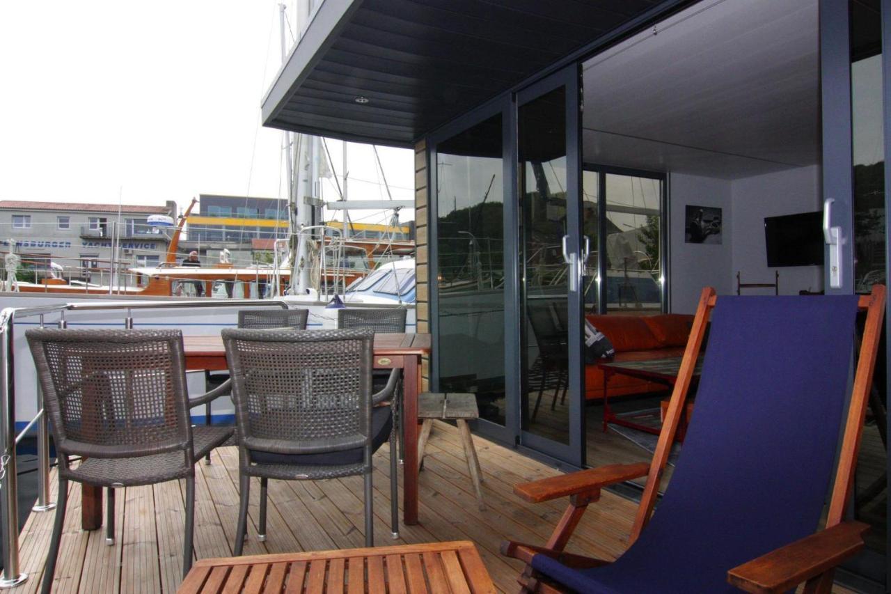 Hausboot Lina In Flensburg Hotell Exteriör bild