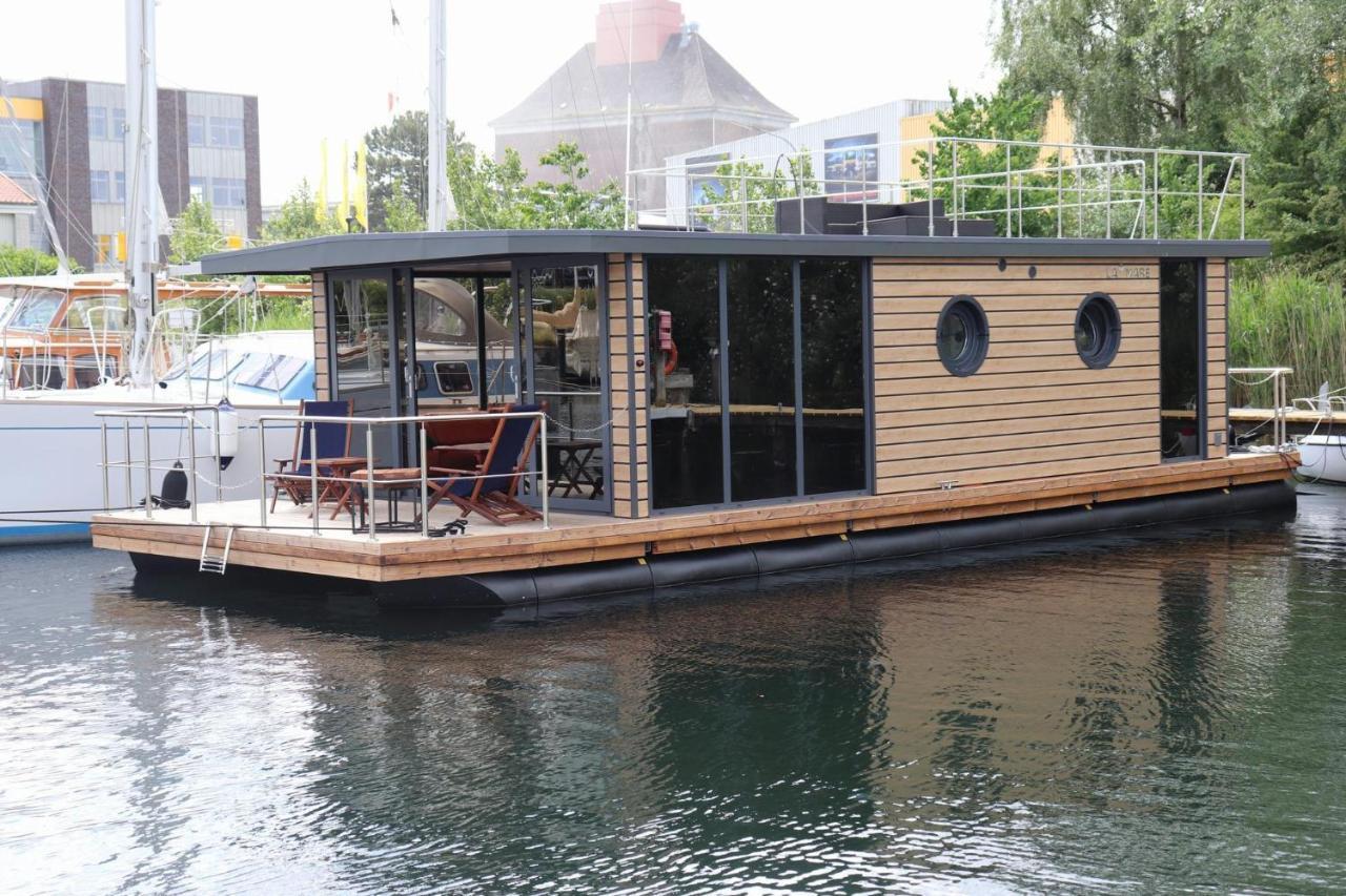 Hausboot Lina In Flensburg Hotell Exteriör bild