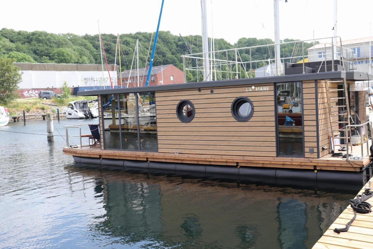 Hausboot Lina In Flensburg Hotell Exteriör bild